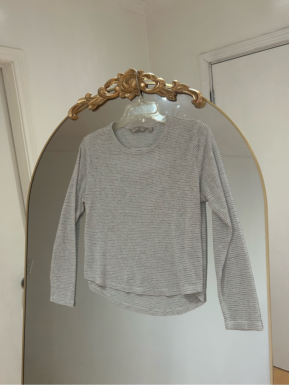 Athleta Beyond Soft Cutout Breezy Open Back Striped Pullover Tee, Size XS